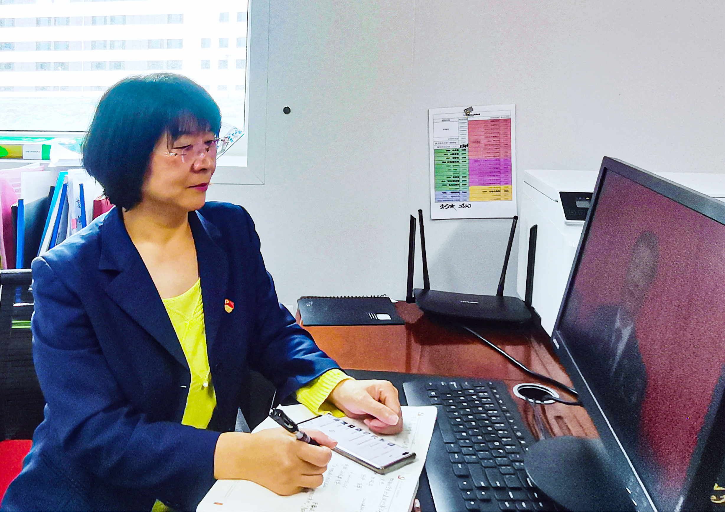 兰州厂七车间副主任   黄培莲 拷贝.jpg